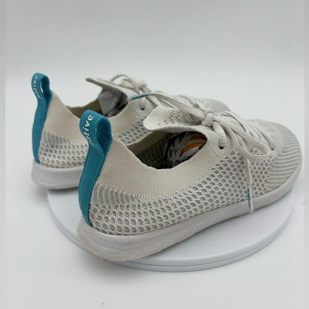 NATIVE Kids White Sneaker Shoe Mercury‎ LiteKnit Lace Up Stretch Girl Boy J1.5